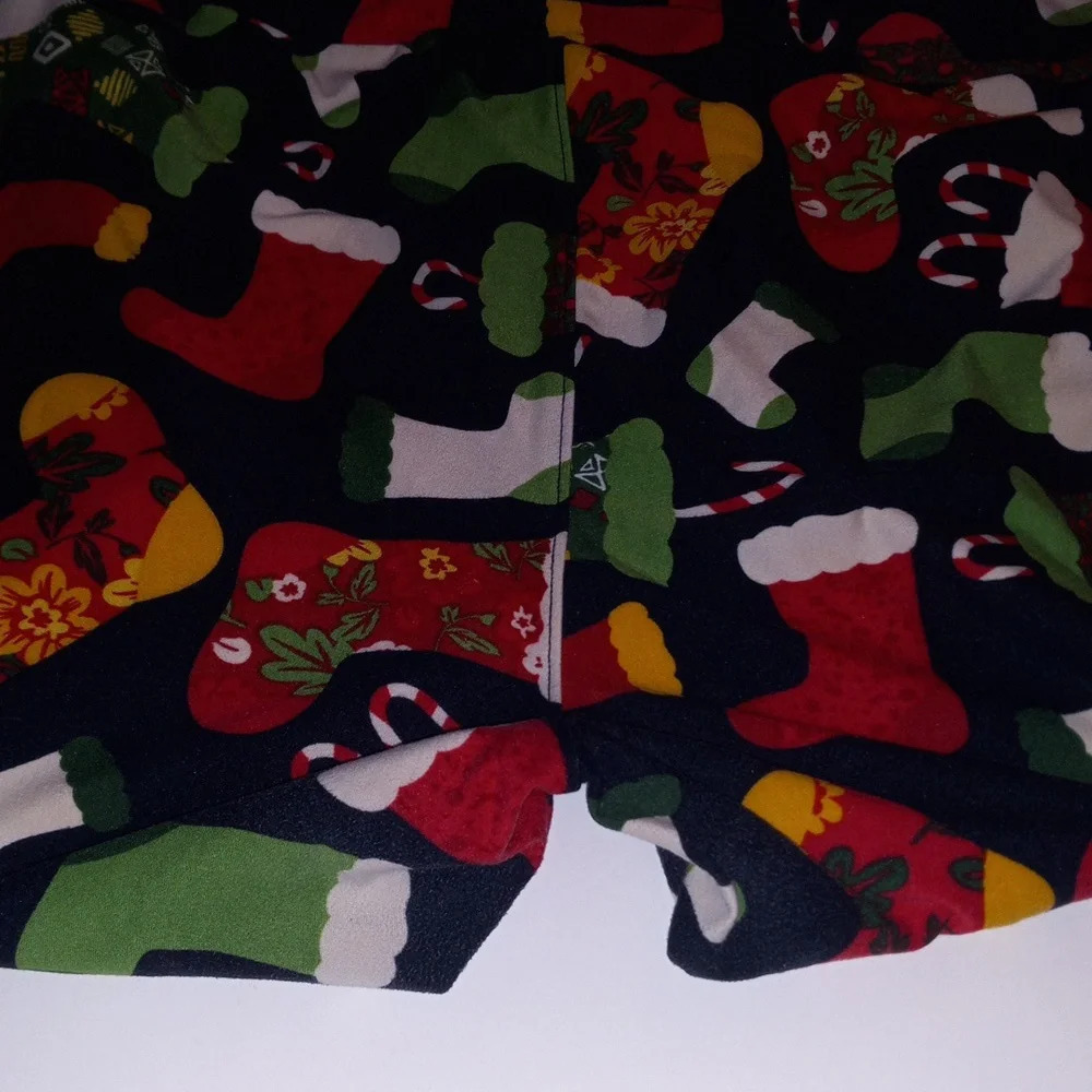 LuLaRoe Holiday leggings - Picture 4 of 5